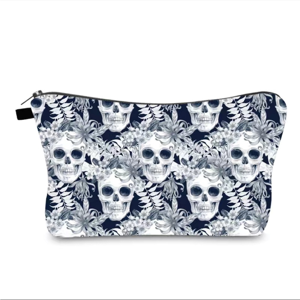 Skulls & leaves makeup bag - Picture 4 of 7